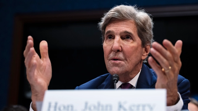 GOP challenges Kerry over climate change, private jet